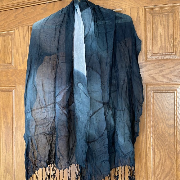 Scarf - Picture 3 of 3